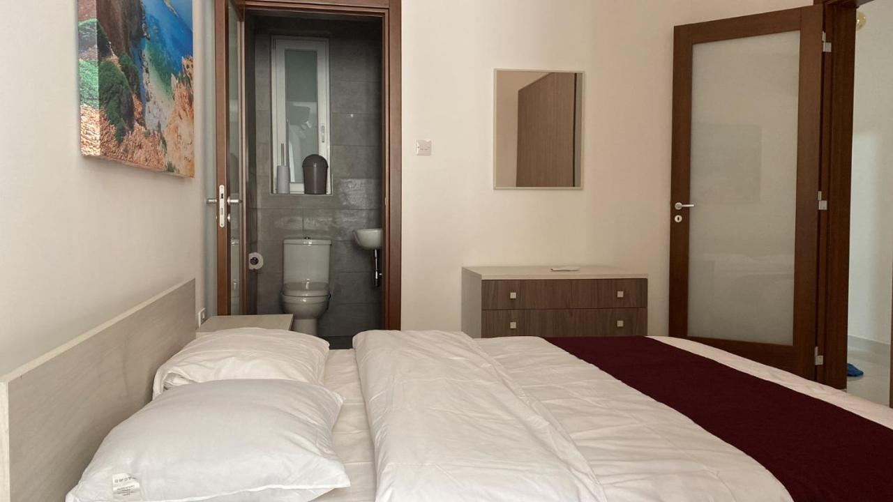 Appartamento Sunrise Court Marsaskala Esterno foto
