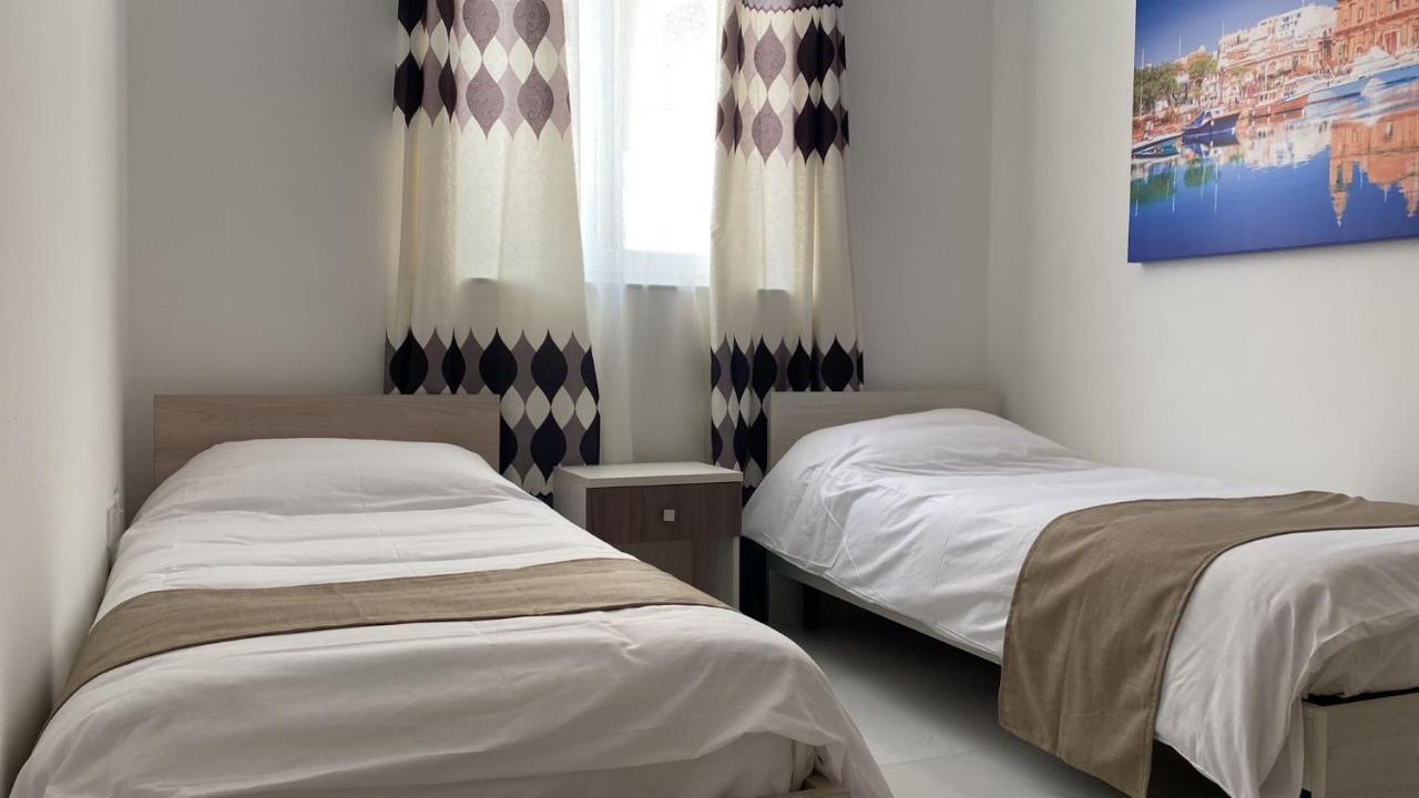 Appartamento Sunrise Court Marsaskala Esterno foto